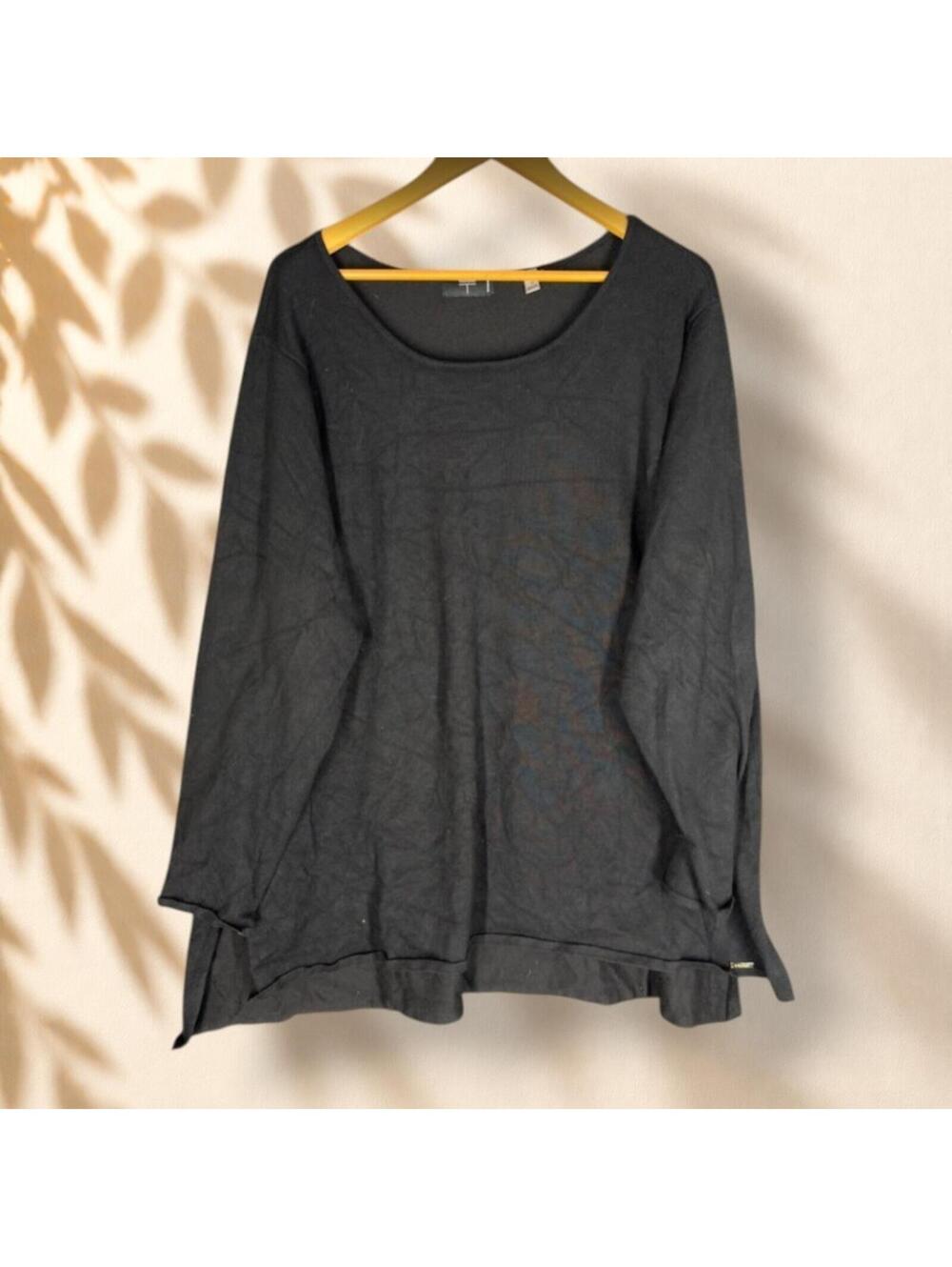 Tahari Knit Top Women 3X Plus Black Long Sleeve Round Neck Rayon Casual Solid
